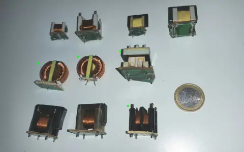 Trasformatori vari, utili per capire come usare Arduino con componenti elettronici.