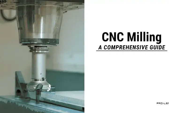 La fresatrice CNC serve a creare forme precise su materiali. Qui, una fresa lavora su una superficie.